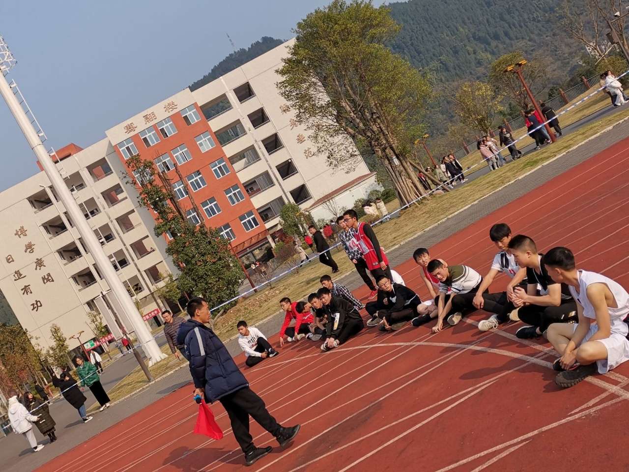 武隆中学举行第38届运动会